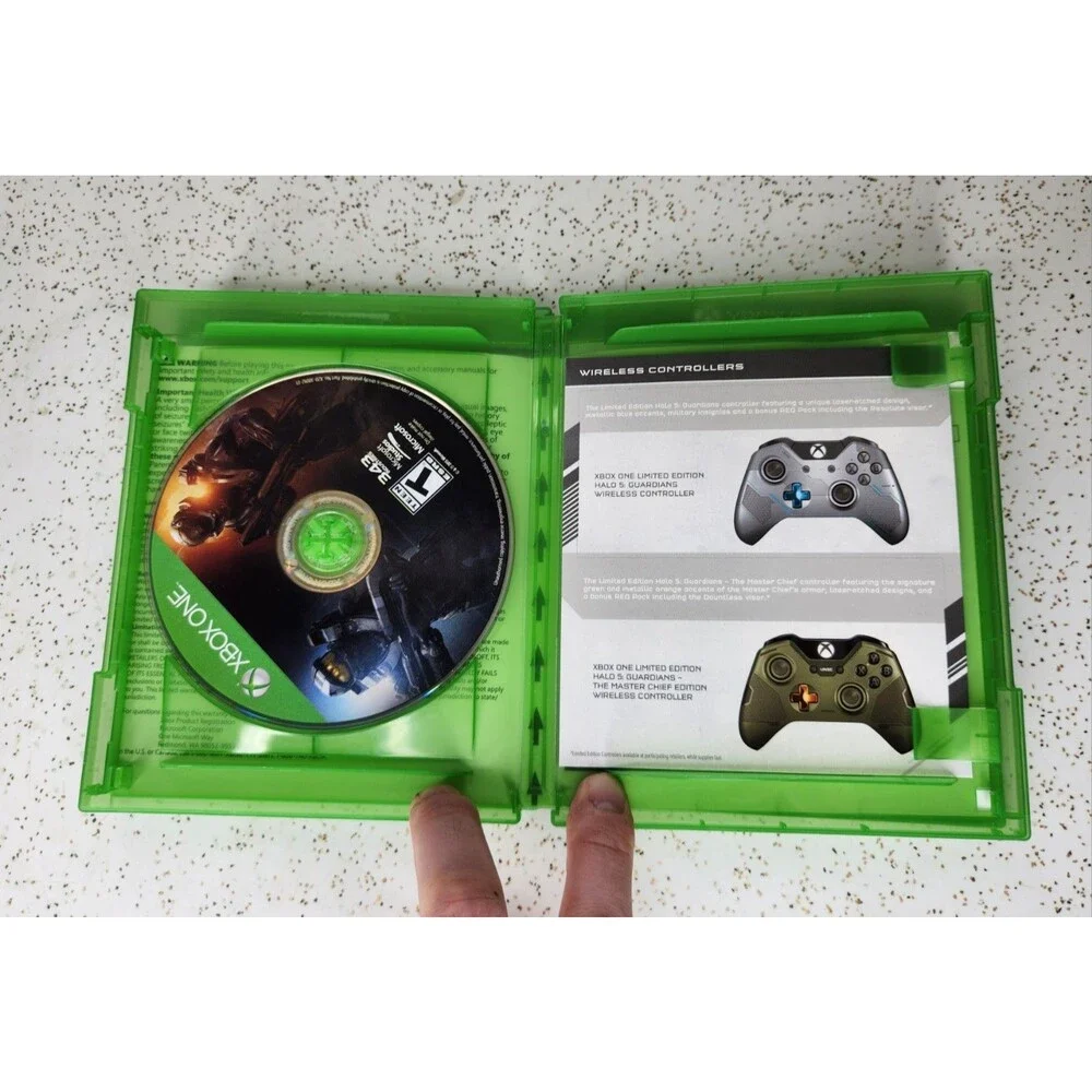 Xbox One Mixed Lot of 3 Video Games Star Wars Battlefront, Halo 5 & Titan Fall 2